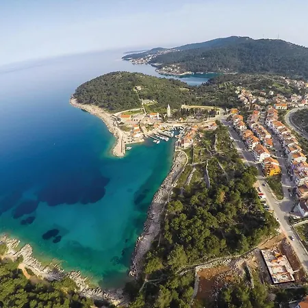 Front In With Wifi Mali Lošinj