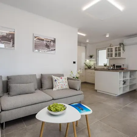 Apartament Front In With Wifi